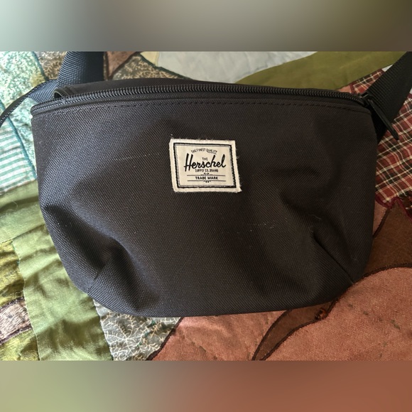 Herschel Supply Company Black Belt Bag - Picture 2 of 6